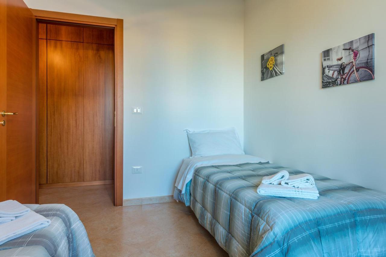 Goodstay Archimede Apartment Lecce Exteriör bild