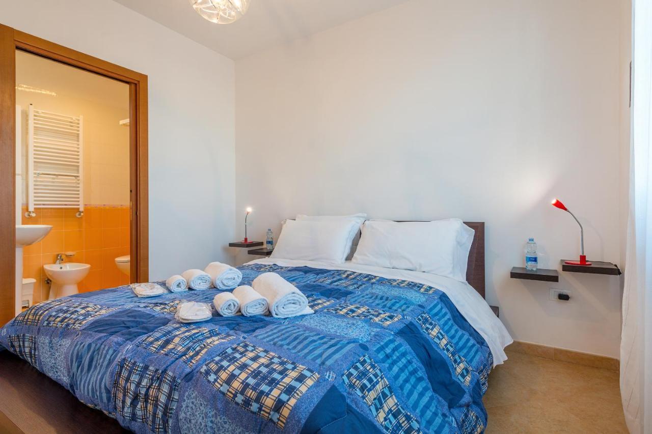 Goodstay Archimede Apartment Lecce Exteriör bild