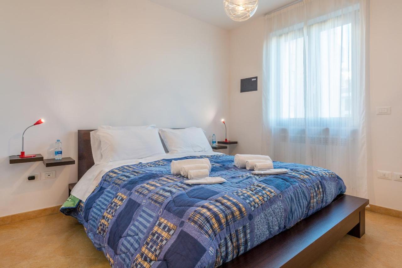 Goodstay Archimede Apartment Lecce Exteriör bild